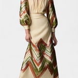 Avenza Puff Sleeve Bodysuit ar Chevron Rakstu Midi Svārkiem